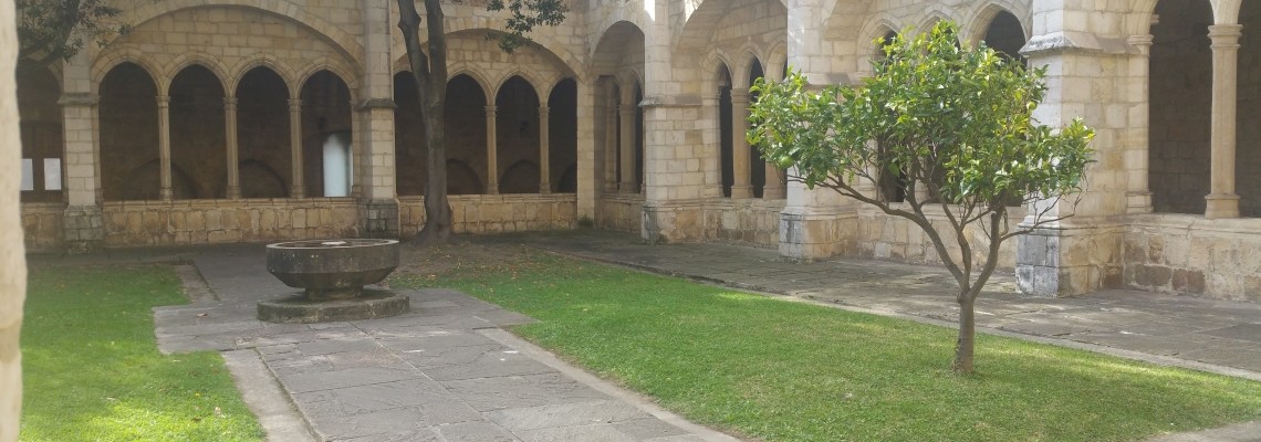 Claustro-de-la-catedral-de-Santander